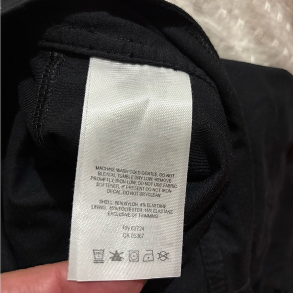 Columbia Black Athletic Skort Lightweight and Versatile Size 14 - Picture 8 of 9